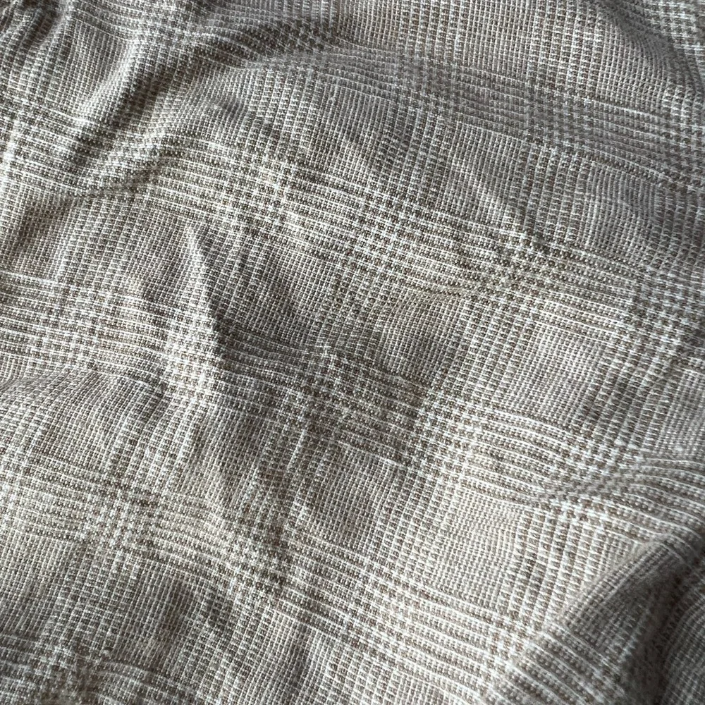 Gap Glenn Check Beige and White roll up pants/capri